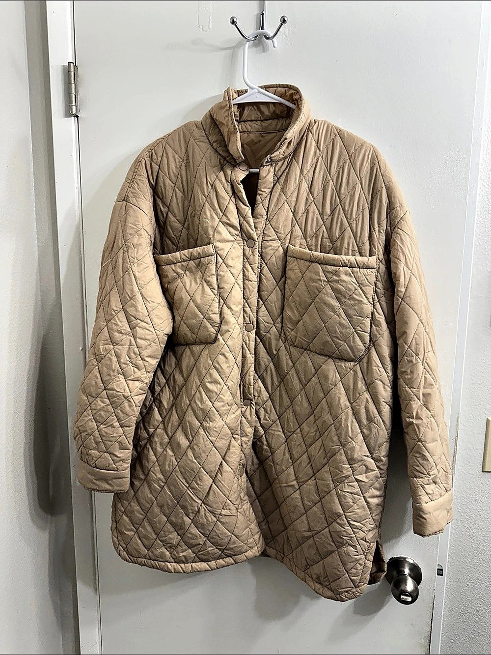 Forever 21 Dolman Quilted Knit Jacket in Beige